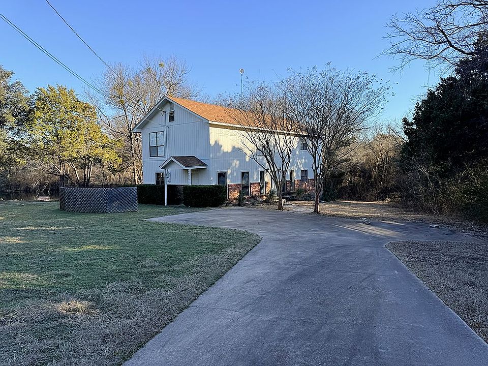 1st image of 8025 Fawn Dr