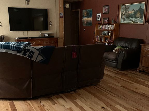 5th image of 264 White Birch Est
