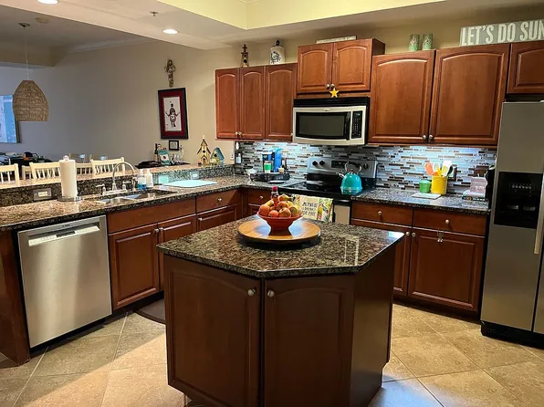 1601 Bienville Blvd APT 216, Dauphin Island, AL 36528