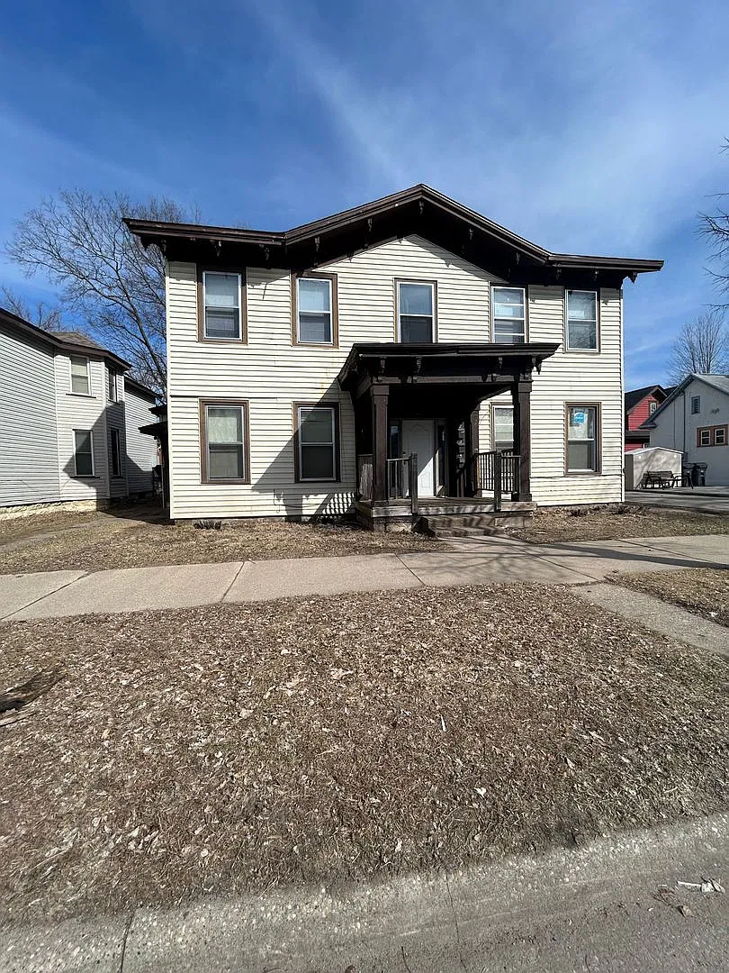 Large 3 Bedroom Apartment Near Mayo and UWl — Photo 2