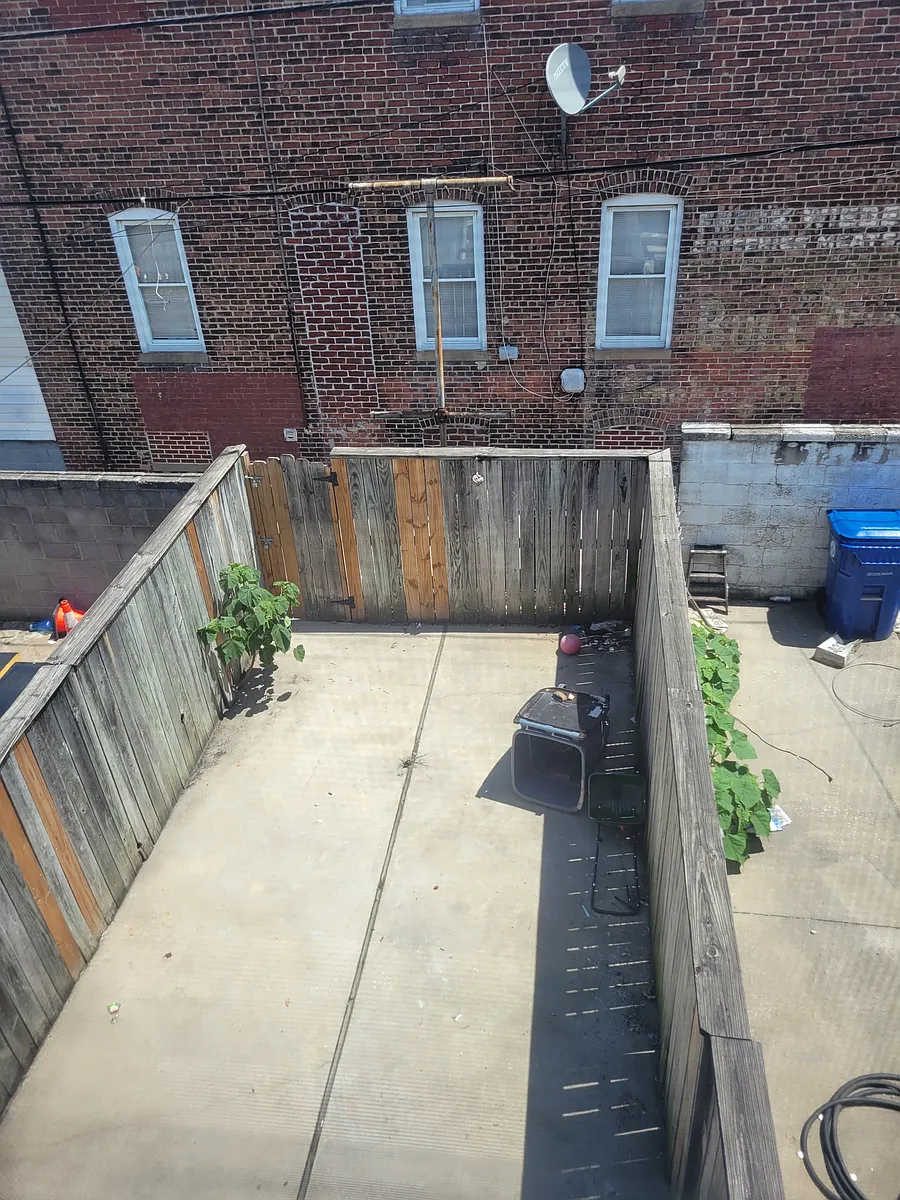 Building Photo - 11 N Highland Ave