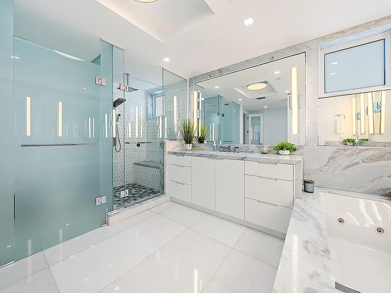 2070 N Ocean Blvd #Penthouse 4 — Photo 24