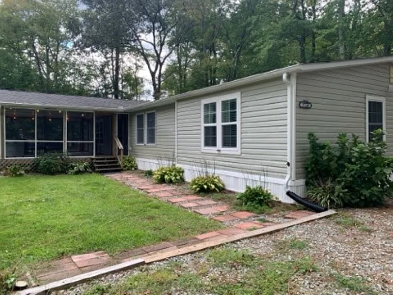 3 bed, 1495 sqft, $2,075 — Photo 1