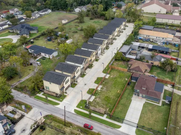 3004 Mansfield St, Houston, TX 77091