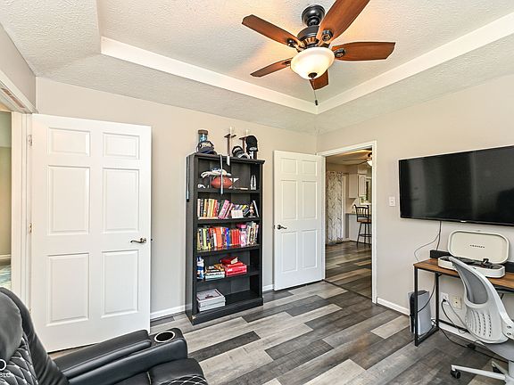4th image of 1311 Custer Ct