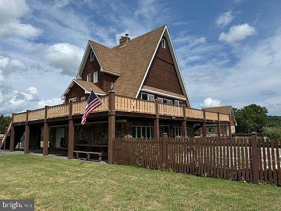 2nd image of 264 Smiley Ln