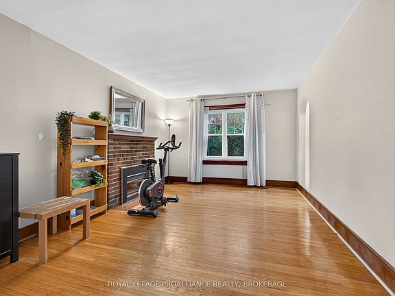 4th image of 86 Ellerbeck St