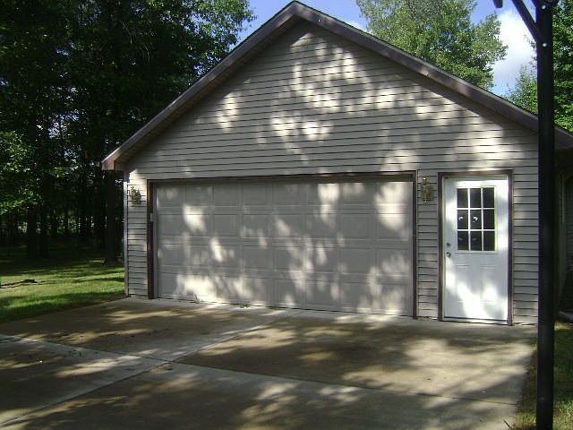2nd image of 8364 Kennedy Rd
