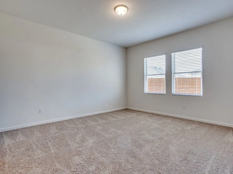 304 Briar Cv — Photo 7
