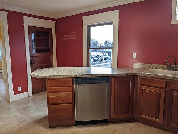 3rd image of 412 S Lincoln Ave #1