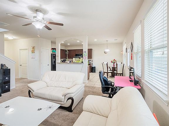 5th image of 1751 York Creek Dr