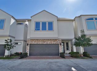 126 Knightsbridge Park Ln, Houston, TX 77018