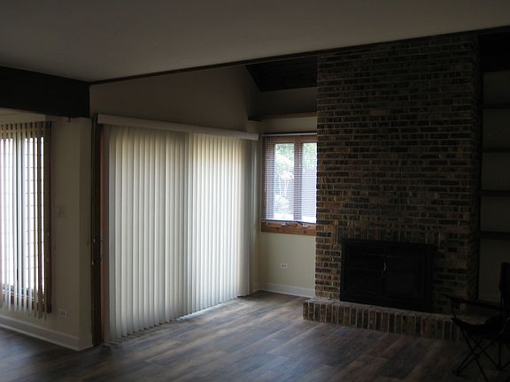 4th image of 3377 Beacon St Unit 1
