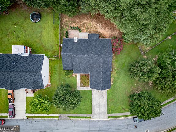 3rd image of 1820 Fort Daniels Trl