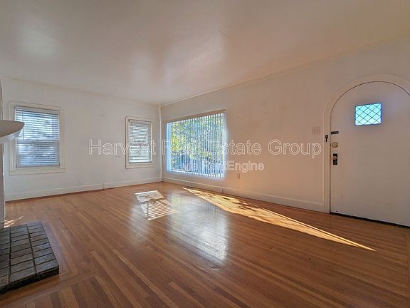 2nd image of 4736 Meldon Ave