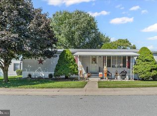 1 Creekside Dr, West Grove, PA