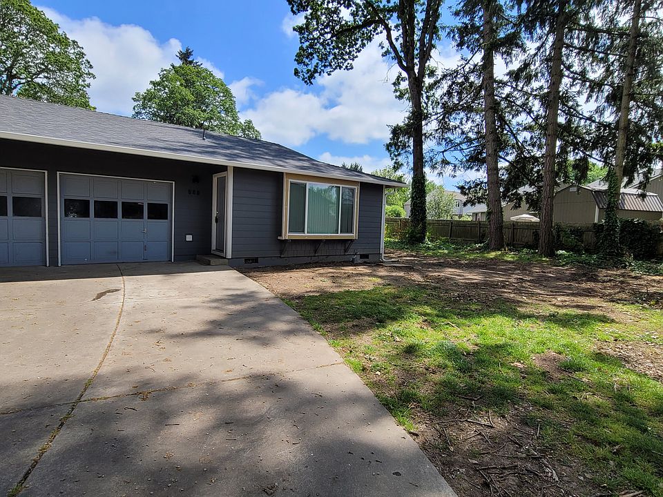 1st image of 580 Manor Way