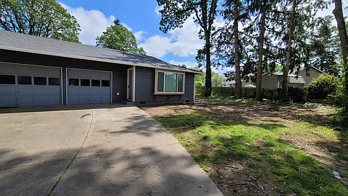 580 Manor Way Photo 1