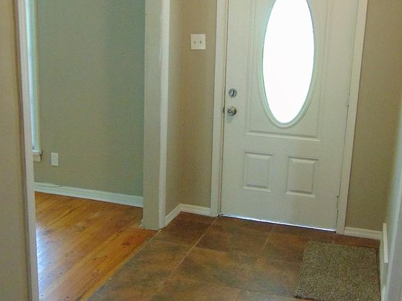 5th image of 10330 Capitol Dr