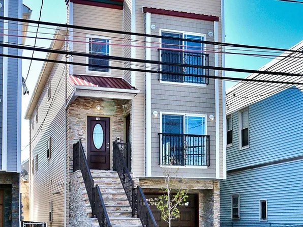 70 Erie St #1, Elizabethport, NJ 07206