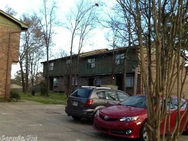 1st image of 1903 Sanford Dr