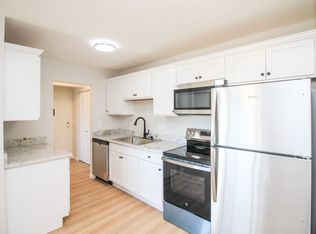 1224 3rd Ave NE APT 24, Aberdeen, SD 57401