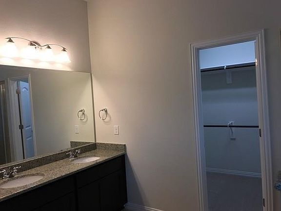 5th image of 905 Wolcott Dr