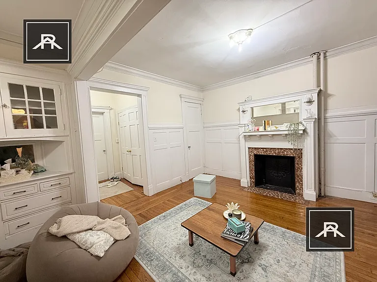 450 Park Dr #2 — Photo 3