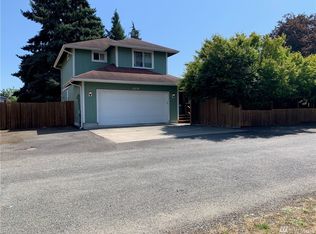 309 S 4th St, Oakville, WA 98568
