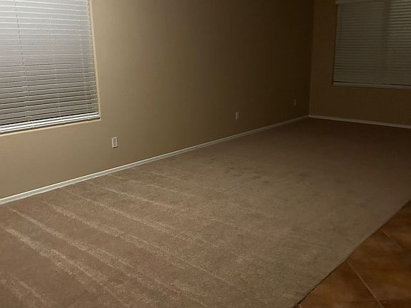 4th image of 3321 S 87th Dr