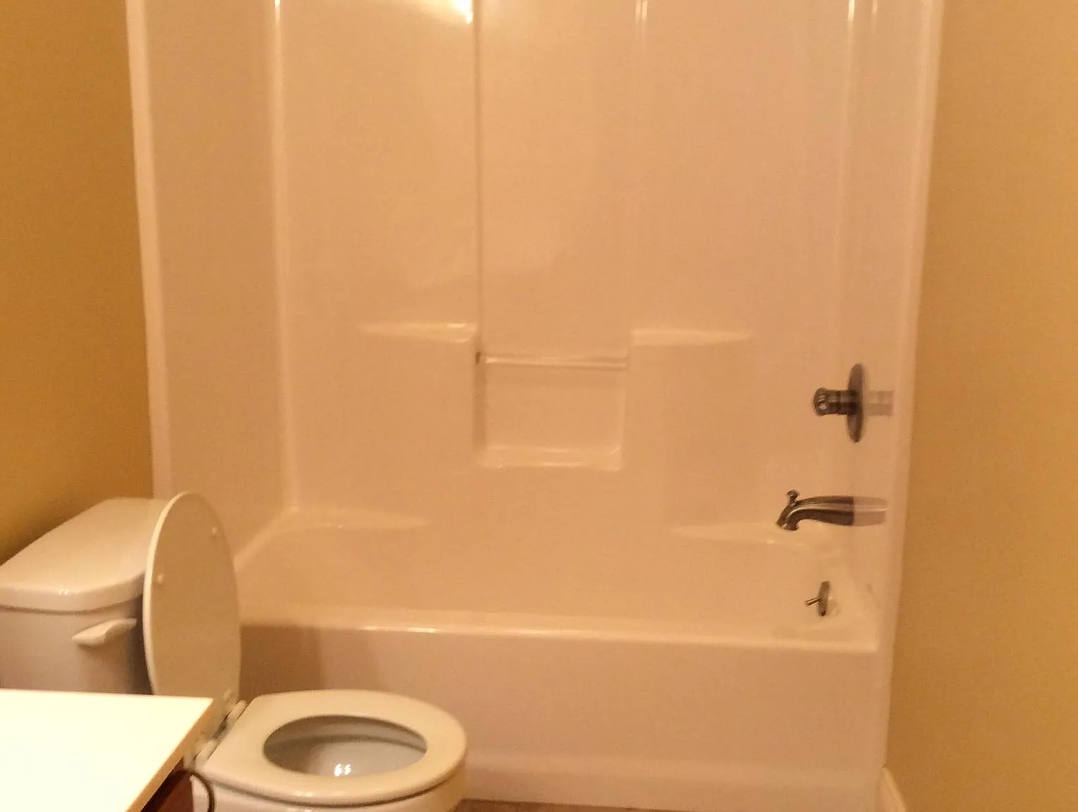 2 bed, 1200 sqft, $1,295 — Photo 2