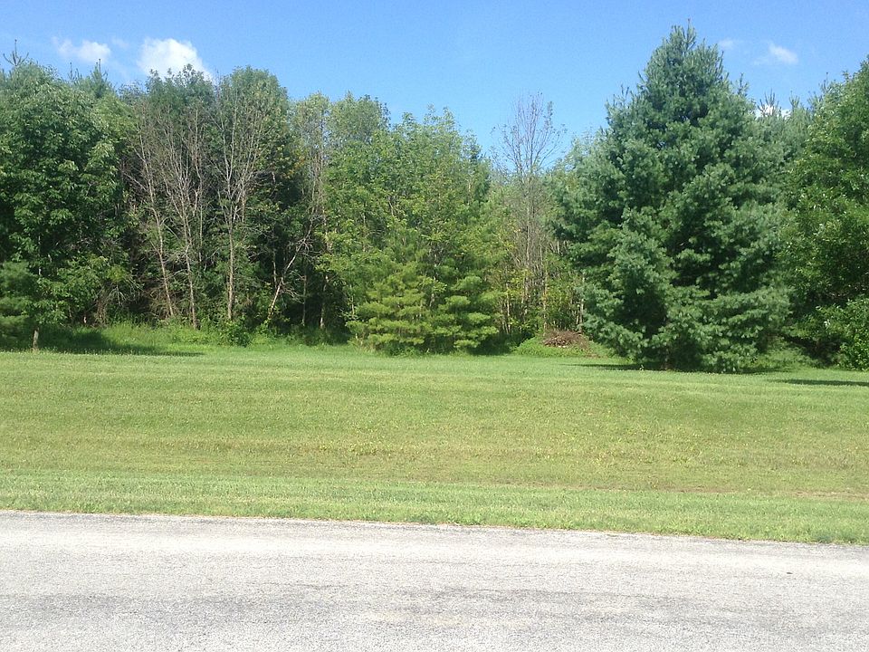 2nd image of 7642 Deerpath Trl