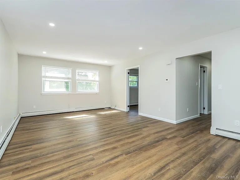 80 Maxwell Ave — Photo 5