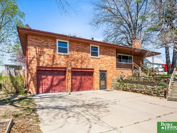 4304 Madison St, Omaha, NE 68107