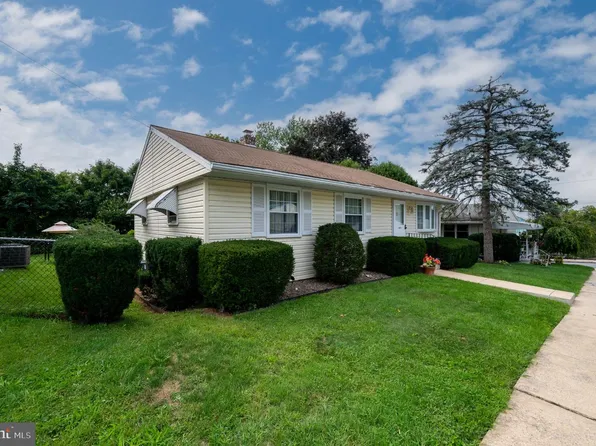 3224 Gray St, Laureldale, PA 19605
