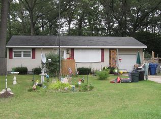 3146 Service Rd, Muskegon, MI 49444