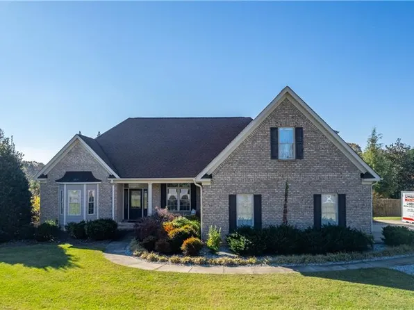 4509 Peeples Rd, Oak Ridge, NC 27310