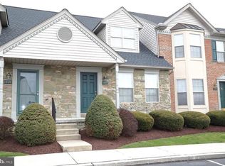 1222 Cobblestone Ln, Lancaster, PA 17601