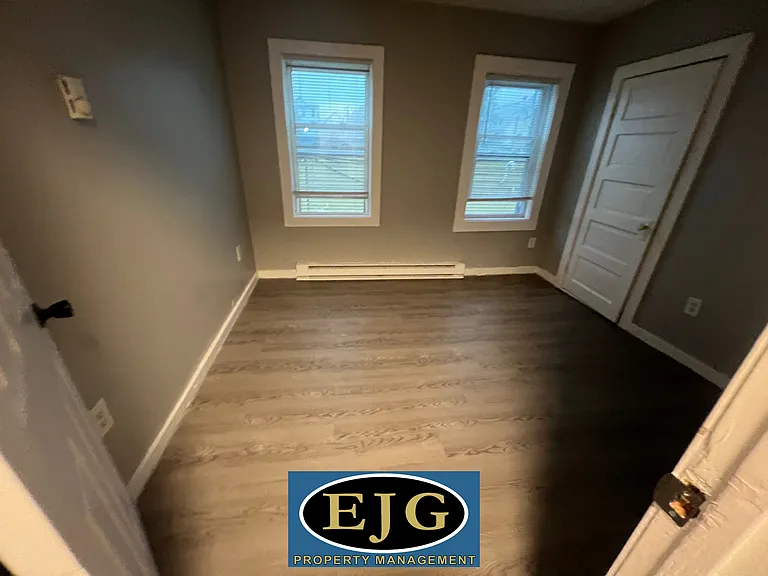 211 Pine St #2 — Photo 7