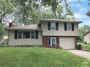 902 Randall Rd, Lawrence, KS 66049