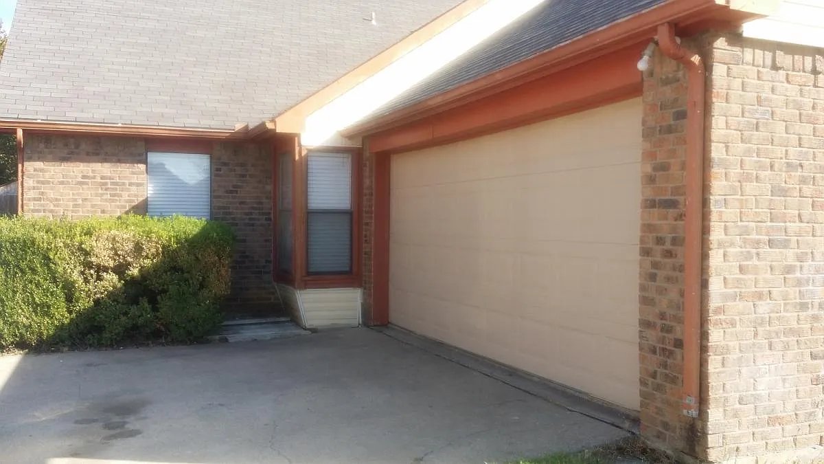 3 bed, 1400 sqft, $2,199 — Photo 3