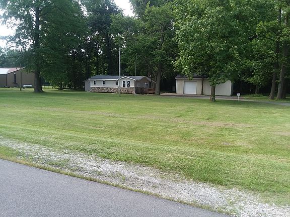 4th image of 2740 W County Road 500 N