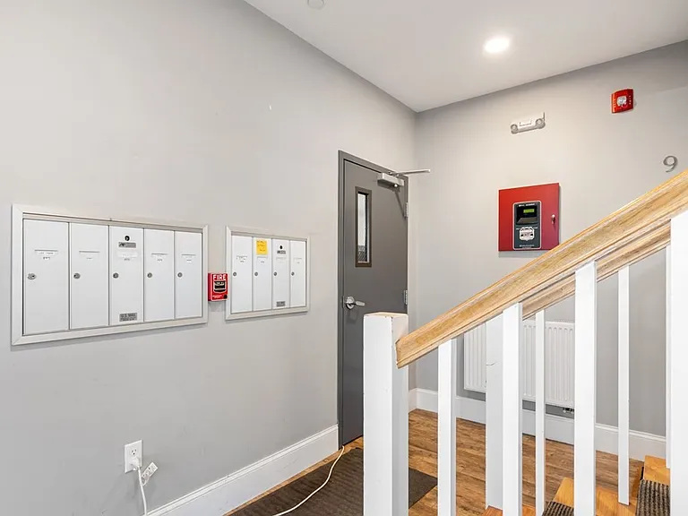 15 Preble St #4 — Photo 12