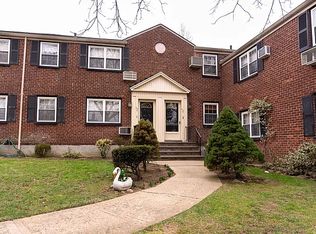 210-14 64th Ave #A, Oakland Gardens, NY 11364