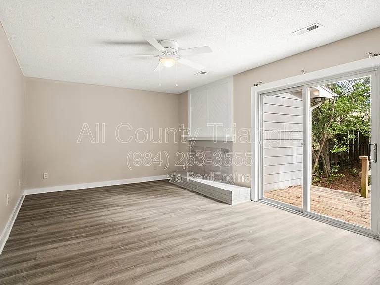 1619 Budwood Dr — Photo 14