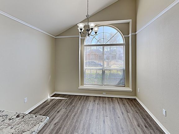 5th image of 4331 Elliott Oaks Dr