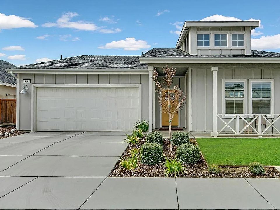 1st image of 9807 Crystal Falls Ln