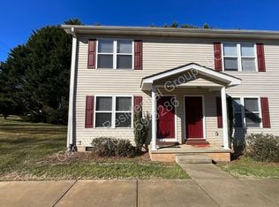 206 W 15th St APT 1, Newton, NC 28658