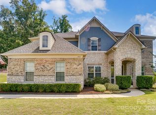 1012 Hobson Ln, Waxhaw, NC 28173