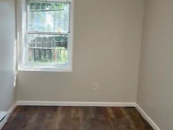 4th image of 351 15th Ave APT 1